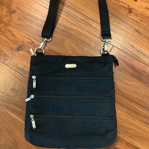 Baggalini Black purse.  Excellent condition!